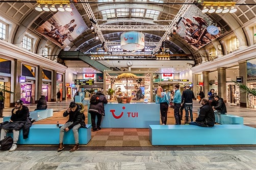 tui kampanj på stockholm central som nådde cirka 3 % av jordens befolkning! TUI kampanj på Stockholms Centralstation som nådde cirka 3 % av jordens befolkning!