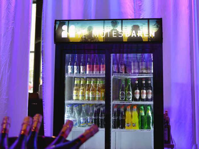 Mingelbilder från Mötesbaren på Uppsala Konsert & Kongress