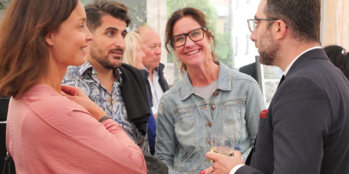 Mingelbilder från Mötesbaren i Almedalen