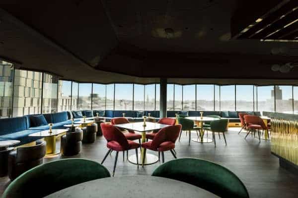 Mötesbaren når nya höjder på Royal Viking