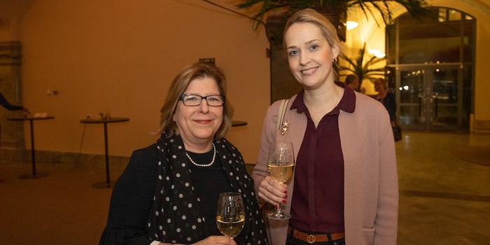 Se mingelbilderna från Mötesbaren på Posthuset