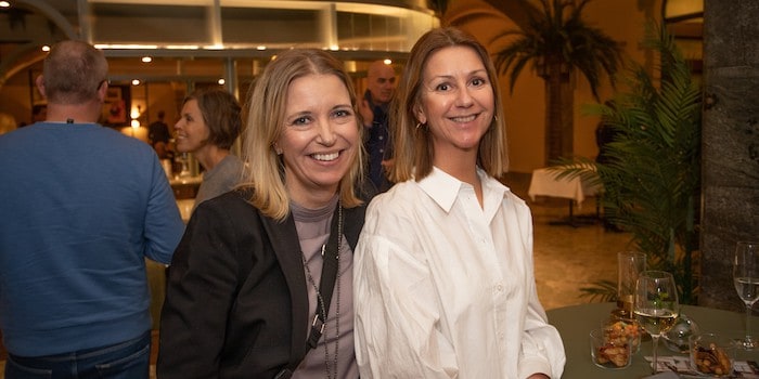 Se mingelbilderna från Mötesbaren på Posthuset