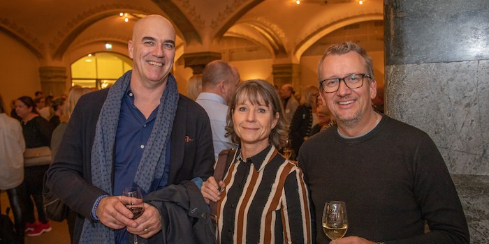 Se mingelbilderna från Mötesbaren på Posthuset