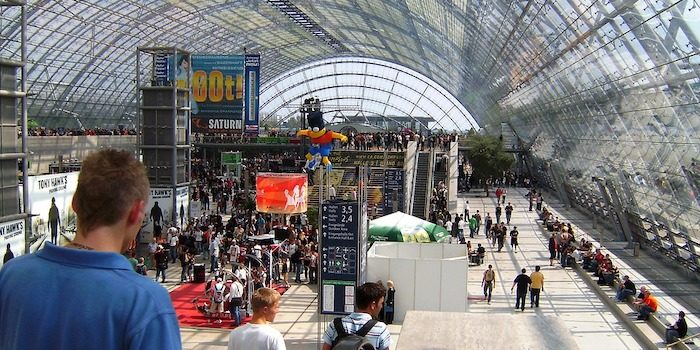 Nu är det snart möjligt att köra mässor i Tyskland