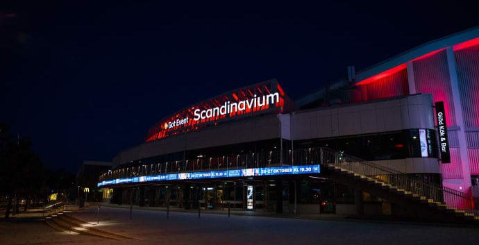 Ikväll lyser Scandinavium och Ullevi i rött