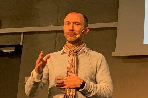 Debatt: Är förmedling av konferenser död?