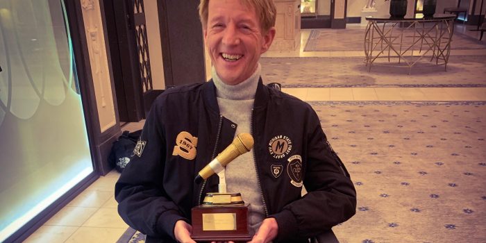 Björn Natthiko Lindeblad vinner Stora Talarpriset