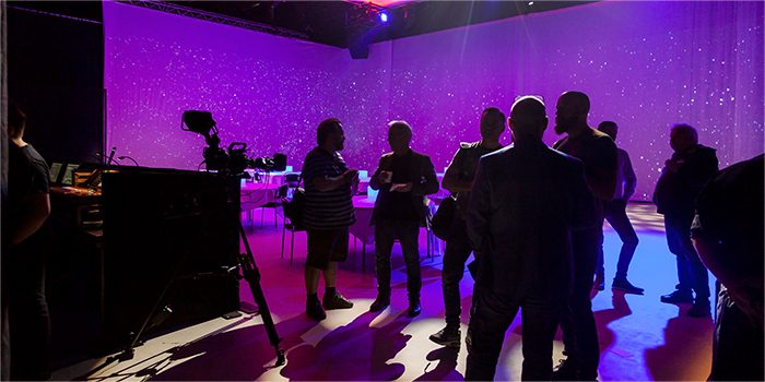 Hybrid – så kan alla vara med!