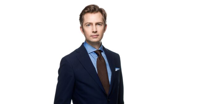 Erik Olkiewicz är en svensk hypnotisör som uppträder med en hypnosshow