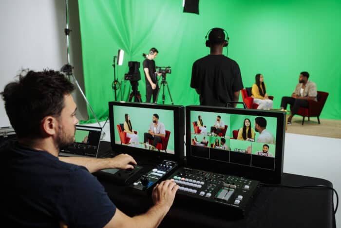 Canon lanserar ny PTZ-kamera för avancerade broadcastproducenter